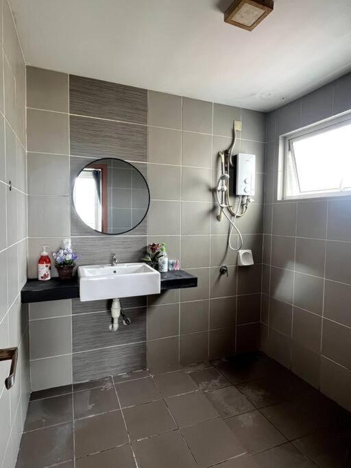 Homestay Ttdi Adina 710 Shah Alam,Sek 13,Msu,3Bedroooms Exterior foto